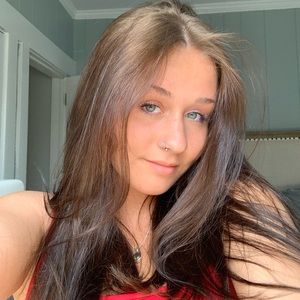 Meet your Posher, Kiawa